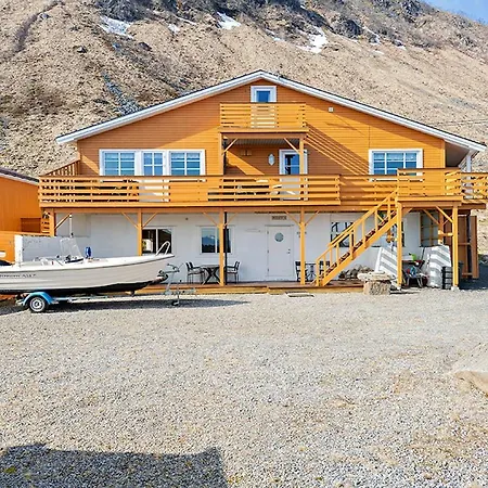 Fishermans Lofoten 公寓 *